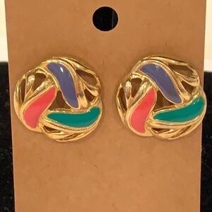 💐5/25 post gold tone green enamel statement